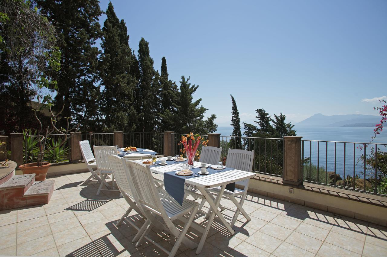 Residenza Terrazze Sul Mare Bed and Breakfast Santa Flavia Εξωτερικό φωτογραφία
