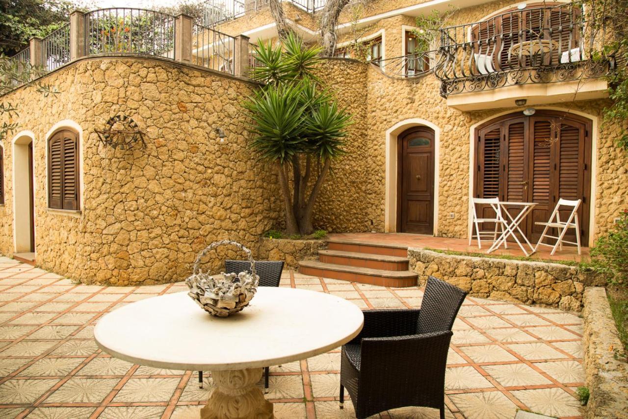 Residenza Terrazze Sul Mare Bed and Breakfast Santa Flavia Εξωτερικό φωτογραφία