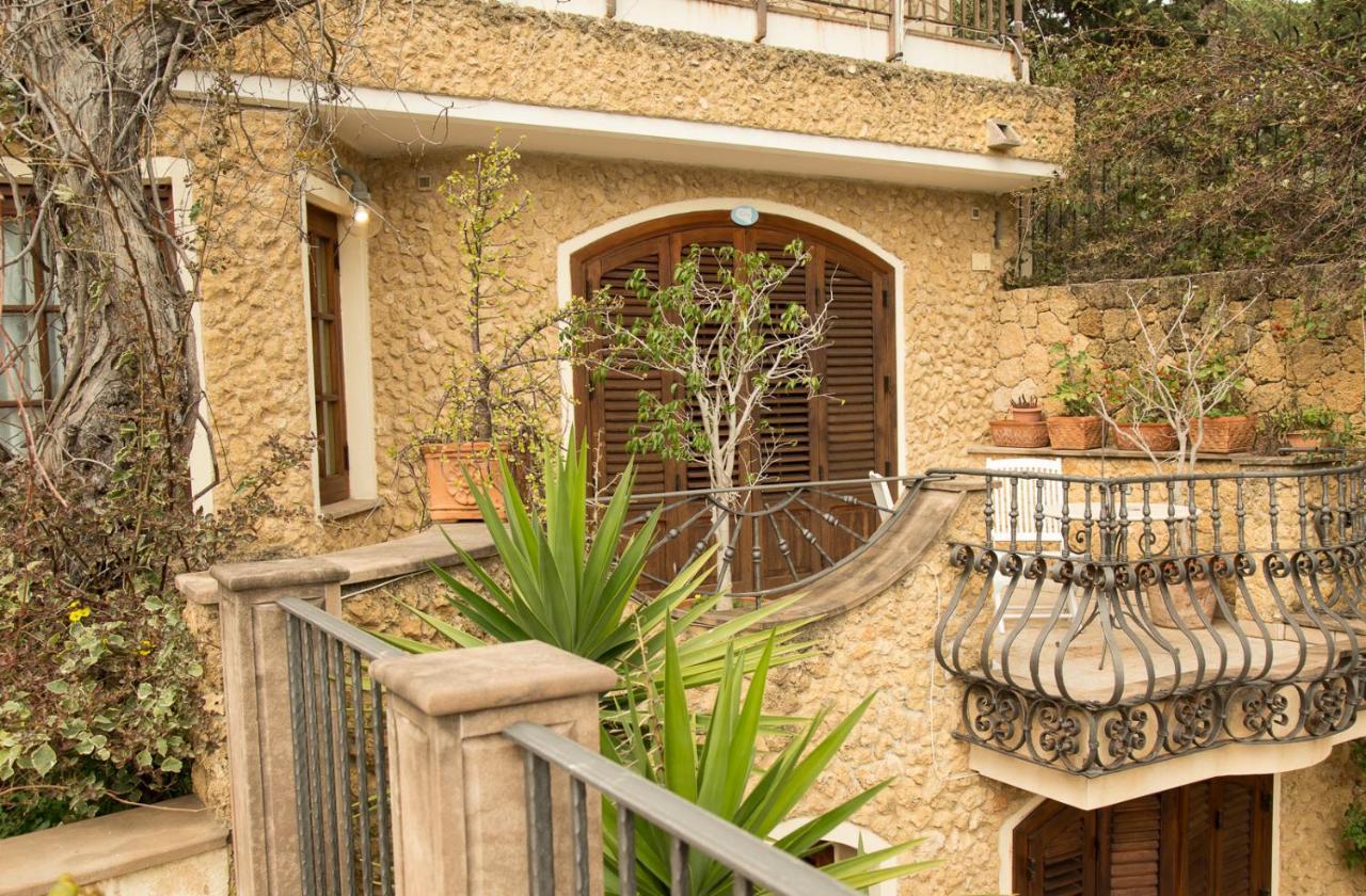 Residenza Terrazze Sul Mare Bed and Breakfast Santa Flavia Εξωτερικό φωτογραφία